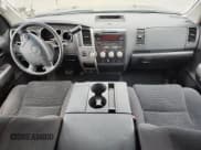 ✅ 2013 Toyota Tundra • VIN: 5TFUM5F10DX049473 • Лот: 64551375. Опубликован ранее на Copart с пробегом Не указан. Бесплатный доступ к архиву аукционных продаж из США и подробный отчёт об истории автомобиля на DreamBid. Изображение 8.