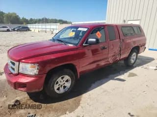 ✅ 2008 Dodge Dakota SLT • VIN: 1D7HW42N28S543020 • Лот: 80468895. Опубликован ранее на Copart с пробегом 118 195 миль. Бесплатный доступ к архиву аукционных продаж из США и подробный отчёт об истории автомобиля на DreamBid. Изображение 1.