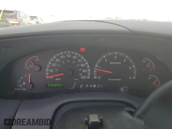 ✅ 2000 Ford F-150 XL • VIN: 1FTRX07LXYKA38662 • Lot: 68012515. Wystawiony na Copart z przebiegiem 96 880 mil. Bezpłatny archiwum sprzedaży aukcyjnych z USA i szczegółowy raport historii pojazdu na DreamBid. Zdjęcie 9.