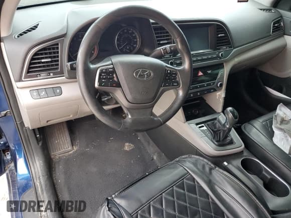 ✅ 2018 Hyundai Elantra SEL • VIN: 5NPD84LF3JH396043 • Lot: 91777815. Wystawiony na Copart z przebiegiem 185 691 mil. Bezpłatny archiwum sprzedaży aukcyjnych z USA i szczegółowy raport historii pojazdu na DreamBid. Zdjęcie 8.