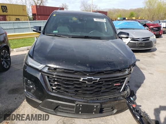 ✅ 2022 Chevrolet Traverse RS • VIN: 1GNEVJKWXNJ128981 • Lot: 48280223. Wystawiony na Copart z przebiegiem 31 108 mil. Bezpłatny archiwum sprzedaży aukcyjnych z USA i szczegółowy raport historii pojazdu na DreamBid. Zdjęcie 5.