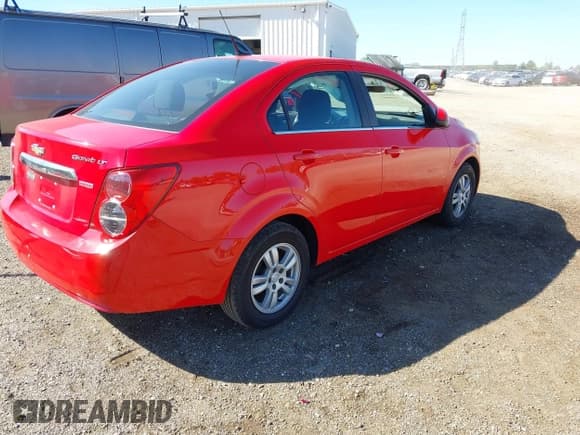 ✅ 2014 Chevrolet Sonic LT • VIN: 1G1JC5SB3E4243298 • Lot: 43349669. Listed on IAAI with 151,831 mi. Free auction sales archive from the USA and detailed vehicle history report at DreamBid. Image 4.