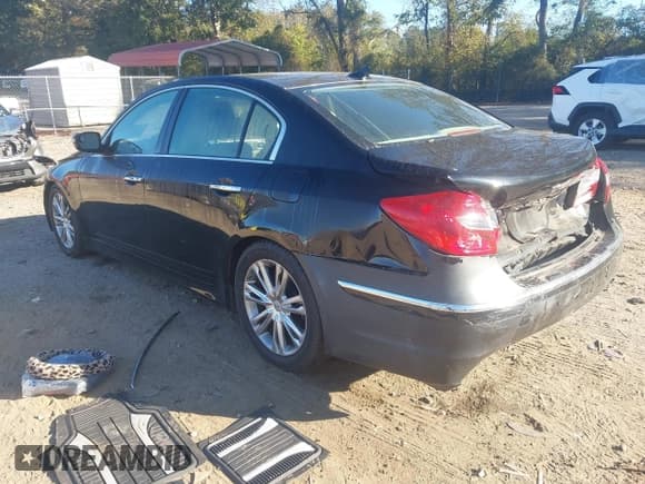 ✅ 2012 Hyundai Genesis 3.8L • VIN: KMHGC4DD5CU185147 • Лот: 43508475. Опубликован ранее на IAAI с пробегом 140 232 миль. Бесплатный доступ к архиву аукционных продаж из США и подробный отчёт об истории автомобиля на DreamBid. Изображение 3.