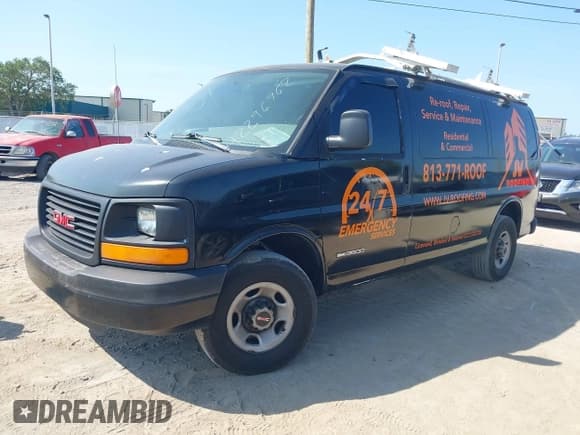 ✅ 2004 GMC Savana Cargo • VIN: 1GTHG35U241107045 • Lot: 42296962. Wystawiony na IAAI z przebiegiem 139 719 mil. Bezpłatny archiwum sprzedaży aukcyjnych z USA i szczegółowy raport historii pojazdu na DreamBid. Zdjęcie 17.