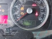 ✅ 2004 Volkswagen R32 • VIN: WVWKG61JX4D132261 • Lot: 42915398. Wystawiony na IAAI z przebiegiem 225 238 mil. Bezpłatny archiwum sprzedaży aukcyjnych z USA i szczegółowy raport historii pojazdu na DreamBid. Zdjęcie 15.