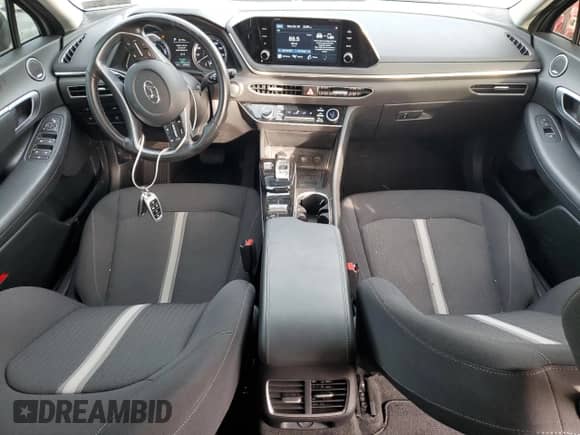 ✅ 2020 Hyundai Sonata Ultimate • VIN: KMHL34JJ2LA010025 • Лот: 77657214. Размещён на Copart с пробегом 59 596 миль миль. Получите бесплатный доступ к архиву аукционных продаж из США и посмотрите подробный отчёт об истории автомобиля на DreamBid. Изображение 8.