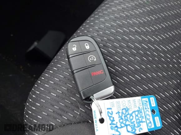 ✅ 2014 Dodge Journey American Value • VIN: 3C4PDCAB7ET120487 • Lot: 43634242. Listed on IAAI with 117,120 mi. Free auction sales archive from the USA and detailed vehicle history report at DreamBid. Image 11.