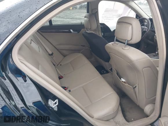 ✅ 2013 Mercedes-Benz C 300 Sport • VIN: WDDGF8AB4DG113013 • Lot: 43466227. Listed on IAAI with 154,765 mi. Free auction sales archive from the USA and detailed vehicle history report at DreamBid. Image 8.