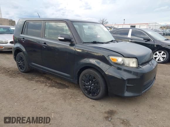 ✅ 2012 Scion xB • VIN: JTLZE4FE3CJ014481 • Lot: 43707336. Wystawiony na IAAI z przebiegiem 148 147 mil. Bezpłatny archiwum sprzedaży aukcyjnych z USA i szczegółowy raport historii pojazdu na DreamBid. Zdjęcie 1.