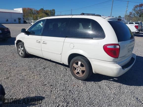 2005 Dodge Caravan SXT с VIN 2D4GP44L65R518524, выставлен на аукционе IAAI как лот 43440196 с пробегом 146 510 миль миль и . История ставок и продаж доступна на DreamBid. Изображение 3.