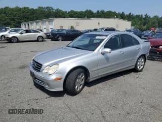 ✅ 2005 Mercedes-Benz C 240 • VIN: WDBRF81J15F595455 • Лот: 62305745. Опубликован ранее на Copart с пробегом 144 957 миль. Бесплатный доступ к архиву аукционных продаж из США и подробный отчёт об истории автомобиля на DreamBid. Изображение 1.