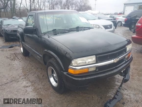 ✅ 1999 Chevrolet S-10 • VIN: 1GCCS1445X8101850 • Лот: 41223361. Опубликован ранее на IAAI с пробегом 160 928 миль. Бесплатный доступ к архиву аукционных продаж из США и подробный отчёт об истории автомобиля на DreamBid. Изображение 1.