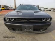 ✅ 2022 Dodge Challenger SXT • VIN: 2C3CDZGGXNH156756 • Lot: 78915354. Wystawiony na Copart z przebiegiem 43 704 mil. Bezpłatny archiwum sprzedaży aukcyjnych z USA i szczegółowy raport historii pojazdu na DreamBid. Zdjęcie 5.