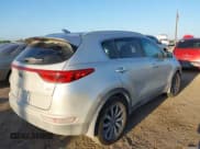 ✅ 2017 Kia Sportage EX • VIN: KNDPN3AC9H7205829 • Lot: 41990631. Wystawiony na IAAI z przebiegiem 145 772 mil. Bezpłatny archiwum sprzedaży aukcyjnych z USA i szczegółowy raport historii pojazdu na DreamBid. Zdjęcie 4.