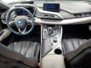 ✅ 2016 BMW i8 • VIN: WBY2Z2C56GV675882 • Лот: 39606014. Опубликован ранее на Copart с пробегом 40 680 миль. Бесплатный доступ к архиву аукционных продаж из США и подробный отчёт об истории автомобиля на DreamBid. Изображение 8.