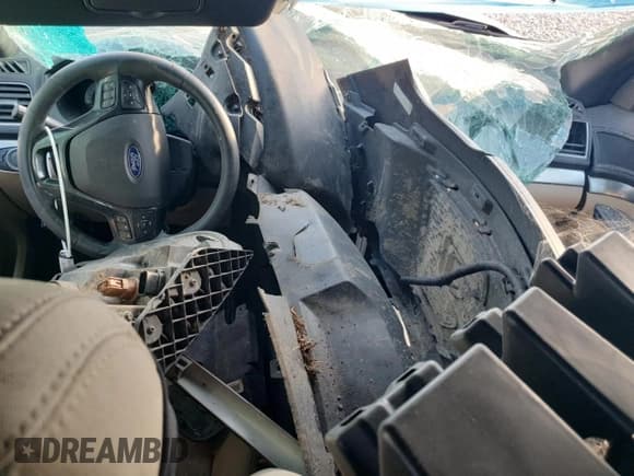 ✅ 2016 Ford Explorer • VIN: 1FM5K7B80GGA31998 • Lot: 71719555. Listed on Copart with Not provided. Free auction sales archive from the USA and detailed vehicle history report at DreamBid. Image 8.