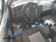 ✅ 2007 Ford Ranger STX • VIN: 1FTYR44U87PA32130 • Lot: 58161475. Wystawiony na Copart z przebiegiem 181 593 mil. Bezpłatny archiwum sprzedaży aukcyjnych z USA i szczegółowy raport historii pojazdu na DreamBid. Zdjęcie 8.