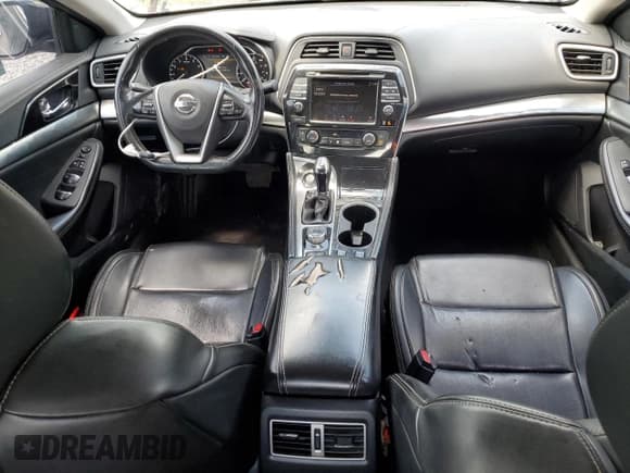 ✅ 2019 Nissan Maxima SV • VIN: 1N4AA6AV4KC367053 • Lot: 55093805. Listed on Copart with 101,991 mi. Free auction sales archive from the USA and detailed vehicle history report at DreamBid. Image 8.