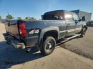 ✅ 2004 Chevrolet Silverado 2500HD LS • VIN: 1GCHK23U84F165451 • Lot: 81748515. Listed on Copart with 341,022 mi. Free auction sales archive from the USA and detailed vehicle history report at DreamBid. Image 3.