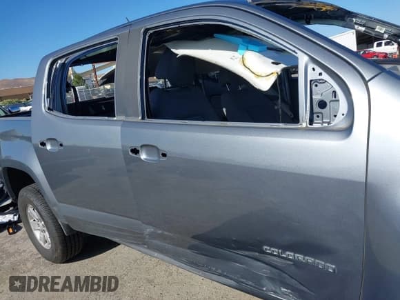 ✅ 2018 Chevrolet Colorado 2WD Work Truck • VIN: 1GCGSBEAXJ1199141 • Lot: 42322849. Listed on IAAI with 77,811 mi. Free auction sales archive from the USA and detailed vehicle history report at DreamBid. Image 14.