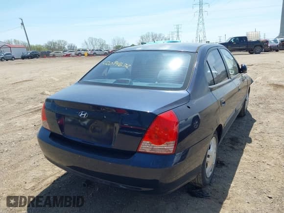 ✅ 2005 Hyundai Elantra GLS • VIN: KMHDN46D35U134775 • Lot: 42094672. Wystawiony na IAAI z przebiegiem 161 177 mil. Bezpłatny archiwum sprzedaży aukcyjnych z USA i szczegółowy raport historii pojazdu na DreamBid. Zdjęcie 4.