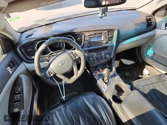 ✅ 2012 Kia Optima EX • VIN: 5XXGN4A72CG029392 • Lot: 82377105. Wystawiony na Copart z przebiegiem Nie podano. Bezpłatny archiwum sprzedaży aukcyjnych z USA i szczegółowy raport historii pojazdu na DreamBid. Zdjęcie 8.