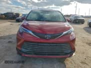 ✅ 2021 Toyota Sienna LE • VIN: 5TDKRKEC9MS049424 • Lot: 93443685. Listed on Copart with 61,950 mi. Free auction sales archive from the USA and detailed vehicle history report at DreamBid. Image 5.