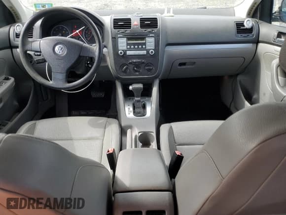 ✅ 2007 Volkswagen Jetta Wolfsburg Edition • VIN: 3VWEF81K37M085293 • Лот: 70127865. Опубликован ранее на Copart с пробегом 173 473 миль. Бесплатный доступ к архиву аукционных продаж из США и подробный отчёт об истории автомобиля на DreamBid. Изображение 8.