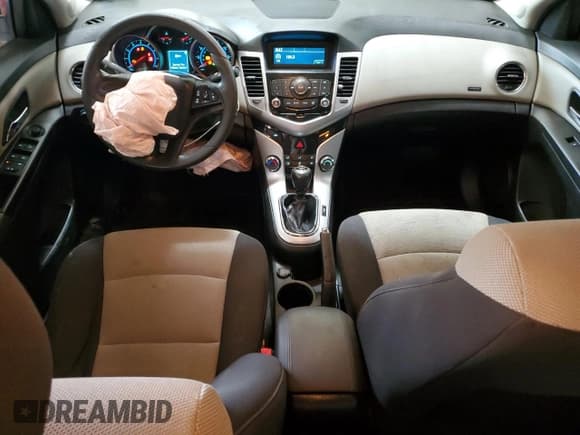 ✅ 2016 Chevrolet Cruze LS • VIN: 1G1PB5SG8G7206564 • Lot: 55652875. Listed on Copart with 129,537 mi. Free auction sales archive from the USA and detailed vehicle history report at DreamBid. Image 8.