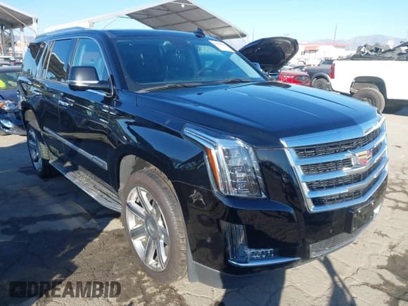 ✅ 2020 Cadillac Escalade Luxury • VIN: 1GYS4BKJ8LR135459 • Лот: 43656729. Опубликован ранее на IAAI с пробегом 69 489 миль. Бесплатный доступ к архиву аукционных продаж из США и подробный отчёт об истории автомобиля на DreamBid. Изображение 1.
