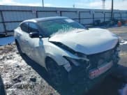 ✅ 2020 Nissan Maxima Platinum • VIN: 1N4AA6FV1LC381227 • Lot: 41274787. Wystawiony na IAAI z przebiegiem 85 788 mil. Bezpłatny archiwum sprzedaży aukcyjnych z USA i szczegółowy raport historii pojazdu na DreamBid. Zdjęcie 1.