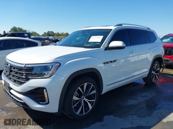 ✅ 2024 Volkswagen Atlas SEL Premium R-Line • VIN: 1V2FR2CA2RC594827 • Lot: 43312907. Wystawiony na IAAI z przebiegiem 23 710 mil. Bezpłatny archiwum sprzedaży aukcyjnych z USA i szczegółowy raport historii pojazdu na DreamBid. Zdjęcie 19.