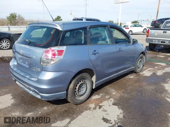 ✅ 2007 Toyota Matrix STD • VIN: 2T1KR32E87C678889 • Lot: 43518360. Wystawiony na IAAI z przebiegiem 287 146 mil. Bezpłatny archiwum sprzedaży aukcyjnych z USA i szczegółowy raport historii pojazdu na DreamBid. Zdjęcie 4.