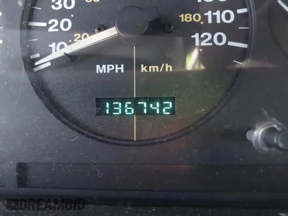 ✅ 1996 Jeep Grand Cherokee Laredo • VIN: 1J4FX58S2TC397006 • Lot: 41836108. Wystawiony na IAAI z przebiegiem 136 742 mil. Bezpłatny archiwum sprzedaży aukcyjnych z USA i szczegółowy raport historii pojazdu na DreamBid. Zdjęcie 7.