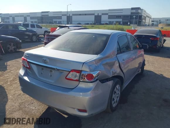 ✅ 2012 Toyota Corolla LE • VIN: 5YFBU4EE5CP062335 • Lot: 43355171. Listed on IAAI with 162,359 mi. Free auction sales archive from the USA and detailed vehicle history report at DreamBid. Image 4.