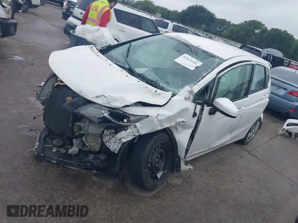 ✅ 2019 Honda Fit LX • VIN: 3HGGK5H4XKM733753 • Lot: 42635581. Listed on IAAI with 69,933 mi. Free auction sales archive from the USA and detailed vehicle history report at DreamBid. Image 18.