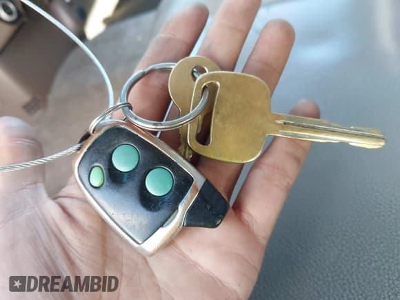 ✅ 2002 Toyota Tundra Limited • VIN: 5TBRT38152S250713 • Lot: 41765160. Listed on IAAI with 473,628 mi. Free auction sales archive from the USA and detailed vehicle history report at DreamBid. Image 11.