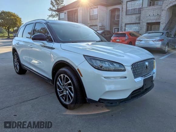 ✅ 2022 Lincoln Corsair Standard • VIN: 5LMCJ1C94NUL12437 • Лот: 84475425. Опубликован ранее на Copart с пробегом 70 932 миль. Бесплатный доступ к архиву аукционных продаж из США и подробный отчёт об истории автомобиля на DreamBid. Изображение 1.