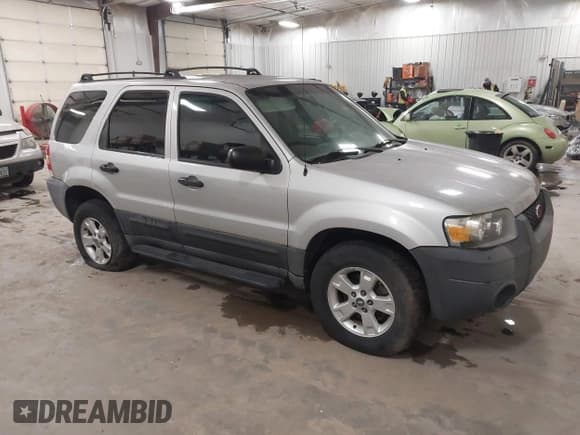 ✅ 2005 Ford Escape XLT • VIN: 1FMYU93115KA89794 • Лот: 43809738. Опубликован ранее на IAAI с пробегом 241 658 миль. Бесплатный доступ к архиву аукционных продаж из США и подробный отчёт об истории автомобиля на DreamBid. Изображение 1.