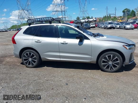 ✅ 2023 Volvo XC60 Plus Dark Theme • VIN: YV4L12RW2P1198966 • Lot: 42210227. Listed on IAAI with Not provided. Free auction sales archive from the USA and detailed vehicle history report at DreamBid. Image 14.