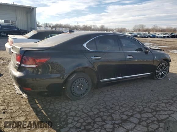 ✅ 2017 Lexus LS 460 • VIN: JTHCL5EF7H5029023 • Лот: 42914205. Опубликован ранее на Copart с пробегом 81 337 миль. Бесплатный доступ к архиву аукционных продаж из США и подробный отчёт об истории автомобиля на DreamBid. Изображение 3.