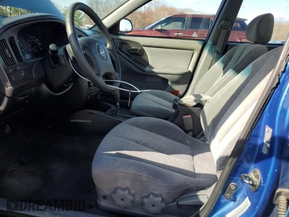 ✅ 2004 Hyundai Elantra GLS • VIN: KMHDN46D44U819950 • Lot: 51485005. Listed on Copart with 163,700 mi. Free auction sales archive from the USA and detailed vehicle history report at DreamBid. Image 7.