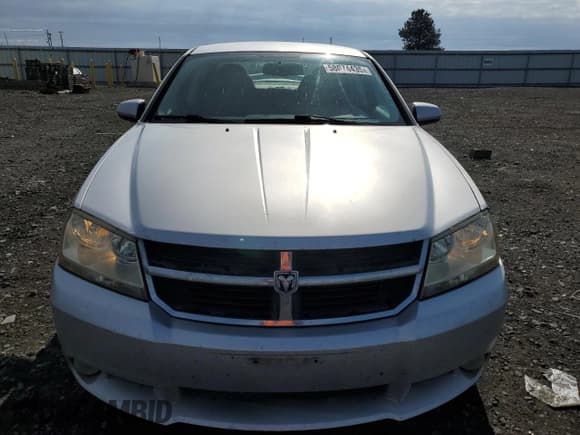✅ 2008 Dodge Avenger R/T • VIN: 1B3LD76M18N694668 • Lot: 58074435. Wystawiony na Copart z przebiegiem 212 476 mil. Bezpłatny archiwum sprzedaży aukcyjnych z USA i szczegółowy raport historii pojazdu na DreamBid. Zdjęcie 5.