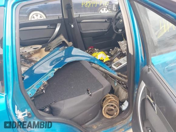 ✅ 2009 Chevrolet Aveo 1LT • VIN: KL1TD66E29B359012 • Lot: 41944884. Wystawiony na IAAI z przebiegiem 126 014 mil. Bezpłatny archiwum sprzedaży aukcyjnych z USA i szczegółowy raport historii pojazdu na DreamBid. Zdjęcie 8.