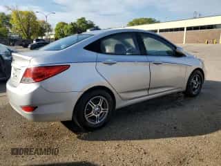 2013 Hyundai Accent GLS с VIN KMHCT4AE4DU421641, выставлен на аукционе Copart как лот 84933565 с пробегом 174 782 миль миль и Чистый • Clean title. История ставок и продаж доступна на DreamBid. Изображение 3.