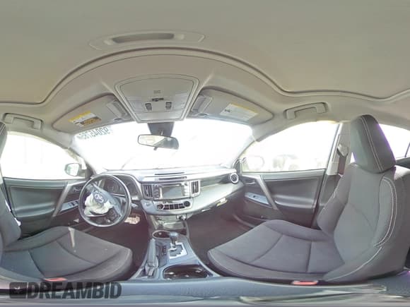 ✅ 2018 Toyota RAV4 XLE • VIN: JTMWFREV9JJ752714 • Лот: 92045785. Опубликован ранее на Copart с пробегом Не указан. Бесплатный доступ к архиву аукционных продаж из США и подробный отчёт об истории автомобиля на DreamBid. Изображение 15.