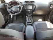 ✅ 2019 Kia Soul + • VIN: KNDJX3AA6K7689335 • Лот: 68764515. Опубликован ранее на Copart с пробегом 38 952 миль. Бесплатный доступ к архиву аукционных продаж из США и подробный отчёт об истории автомобиля на DreamBid. Изображение 8.