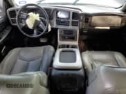 ✅ 2006 Chevrolet Suburban LS • VIN: 3GNEC16Z76G126280 • Лот: 84853934. Опубликован ранее на Copart с пробегом Не указан. Бесплатный доступ к архиву аукционных продаж из США и подробный отчёт об истории автомобиля на DreamBid. Изображение 8.