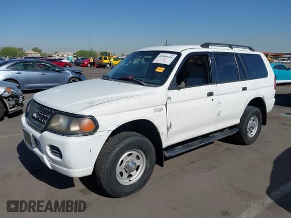 ✅ 2003 Mitsubishi Montero Sport ES • VIN: JA4LS21HX3J018795 • Lot: 42889410. Wystawiony na IAAI z przebiegiem 161 383 mil. Bezpłatny archiwum sprzedaży aukcyjnych z USA i szczegółowy raport historii pojazdu na DreamBid. Zdjęcie 17.