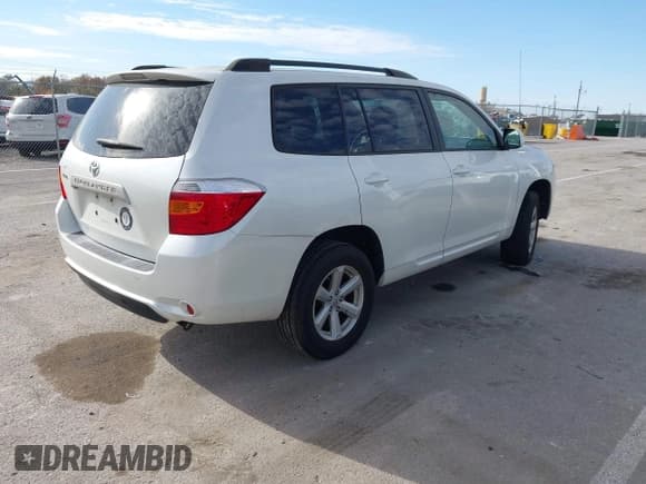 ✅ 2009 Toyota Highlander • VIN: JTEDA41A092008318 • Lot: 43724433. Wystawiony na IAAI z przebiegiem 151 593 mil. Bezpłatny archiwum sprzedaży aukcyjnych z USA i szczegółowy raport historii pojazdu na DreamBid. Zdjęcie 4.